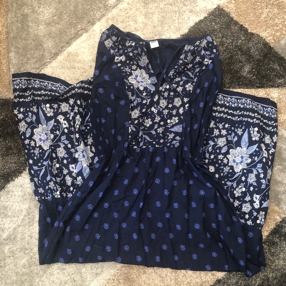 Old Navy Sleeveless Maxi Dress
